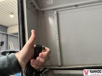 Land Rover Defender  picture 14