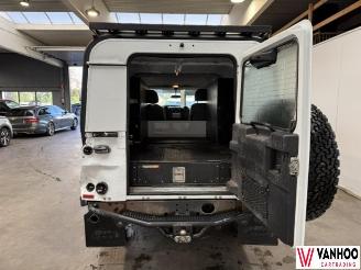 Land Rover Defender  picture 13