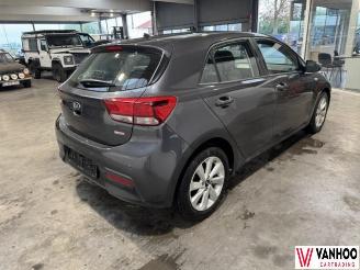 Kia Rio  picture 5