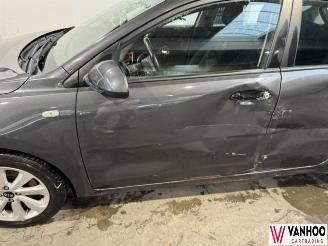 Kia Rio  picture 2