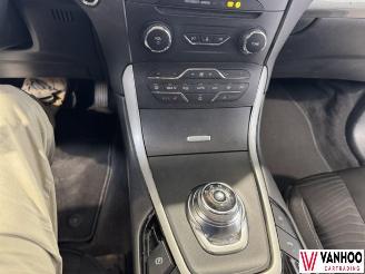 Ford S-Max  picture 18