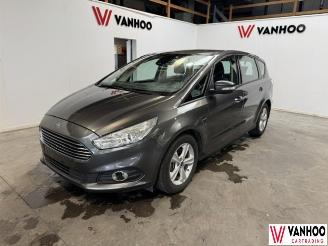 Coche accidentado Ford S-Max  2019/7