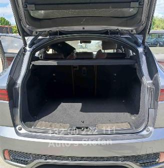 Jaguar E-Pace P 300E AWD picture 18