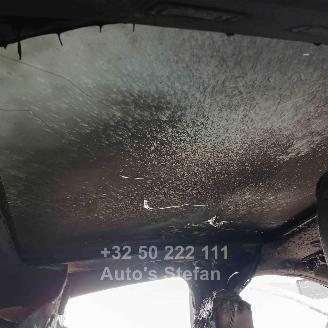 Jaguar E-Pace P 300E AWD picture 23