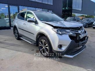 uszkodzony samochody osobowe Toyota Rav-4  2015/8