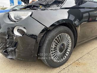 Fiat 500 E BEV picture 24