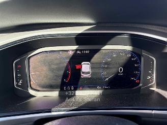 Volkswagen T-Roc LIFE picture 24