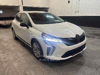 skadebil auto Renault Clio V EVOLUTION 2025/5