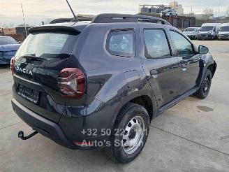 Dacia Duster ESSENTIAL picture 4