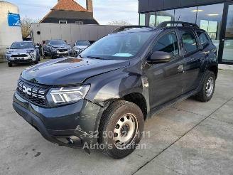 Dacia Duster ESSENTIAL picture 3
