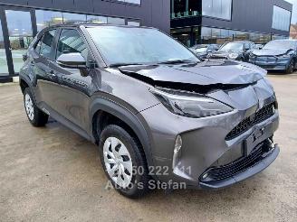 krockskadad bil auto Toyota Yaris CROSS 2023/11