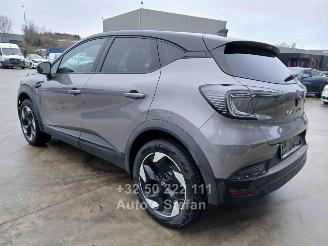 Renault Captur TECHNO picture 4