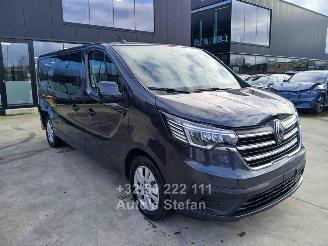 Vaurioauto  passenger cars Renault Trafic  2025/7