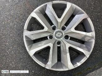 Renault Captur EVOLUTION picture 13