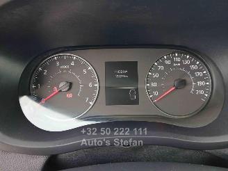 Nissan Interstar TEKNA picture 12