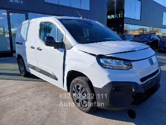 Voiture accidenté Fiat Doblo  2025/1