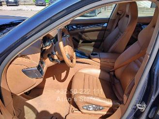 Porsche Panamera 4S picture 10