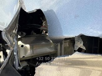 Suzuki Vitara GLX picture 18