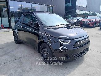 krockskadad bil auto Fiat 500 E BEV 2024/4