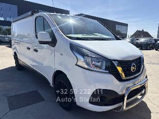 skadebil auto Nissan Primastar THULE OMNISTAR 2020/11