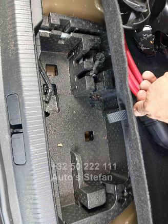 Peugeot 2008 E-ACTIVE picture 21