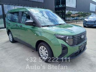 Damaged car Ford Tourneo COURIER TREND 2026/3