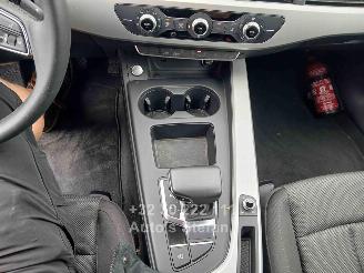 Audi A4 S LINE picture 11