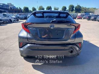 Toyota C-HR  picture 5
