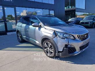 krockskadad bil auto Peugeot 3008 ALLURE 2020/8