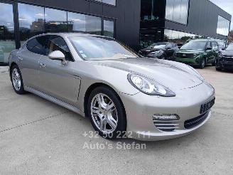 krockskadad bil auto Porsche Panamera 2010/10
