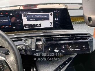 Peugeot 3008 HYBRID 136 GT picture 12