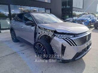 krockskadad bil auto Peugeot 3008 HYBRID 136 GT 2025/3