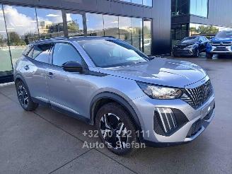 krockskadad bil auto Peugeot 2008 ALLURE 2026/2
