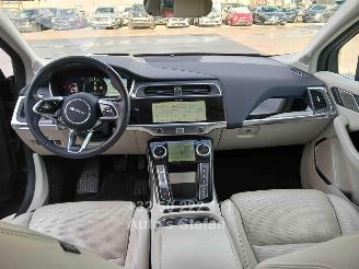 Jaguar I-Pace HSE picture 16