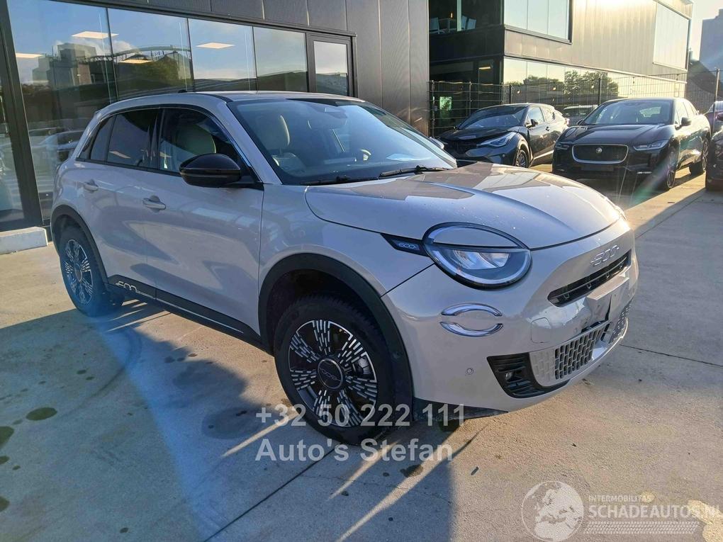 Fiat 600 HYBRID LA PRIMA