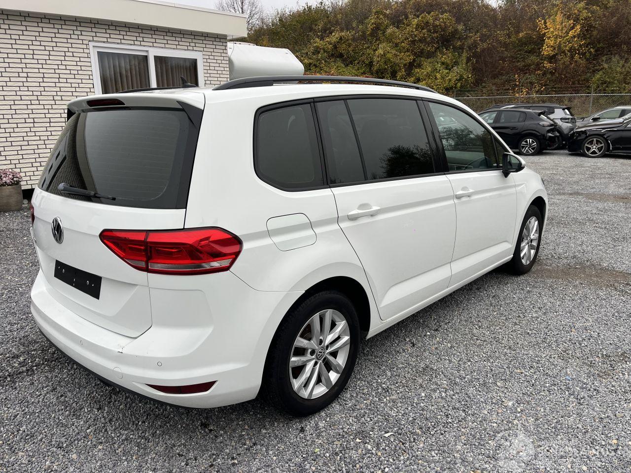 Volkswagen Touran BENZINE 7-SITS - 7-PERSONEN