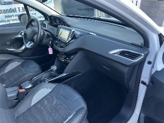 Peugeot 2008 1,2 BENZINE 110,PS AUTOMATIK picture 15