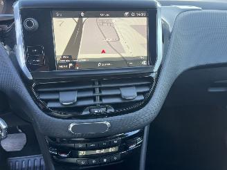Peugeot 2008 1,2 BENZINE 110,PS AUTOMATIK picture 22