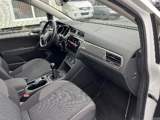 Volkswagen Touran BENZINE - 7-PERSOON picture 8