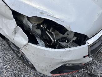 Peugeot 208 ROLAND - GARROS AUTOMATIC picture 12