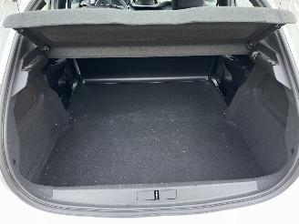 Peugeot 208 ELEKTRO - NAVIGATION - KLIMATRONIK picture 4