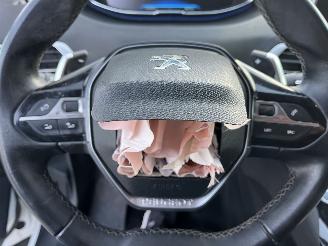 Peugeot 3008 BENZINE - AUTOMATIC picture 24