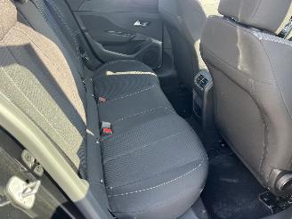 Peugeot 308 BENZINE - AUTOMATIC picture 15