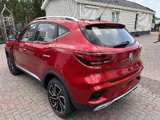 MG ZS 1.0 T-GDI Luxury AUTOMATIC picture 3