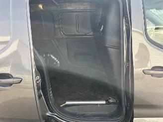 Opel Combo DIESEL - AUTOMATIC - 131,PS picture 11