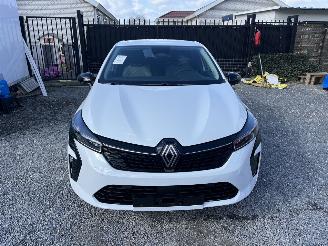 krockskadad bil auto Renault Clio 1,0 TCE 90 EVOLUTION 2024/10