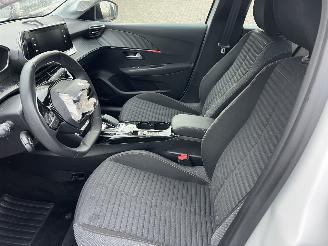 Peugeot 208 ELEKTRO NAVI - KLIMATRONIK picture 17