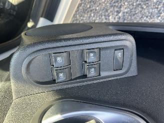 Dacia Duster DIESEL - AUTOMATIC - LEDER picture 16