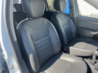 Dacia Duster DIESEL - AUTOMATIC - LEDER picture 12