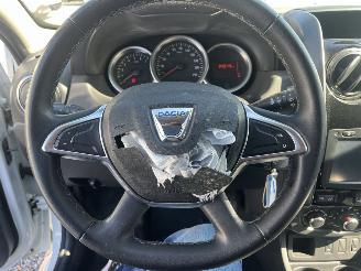 Dacia Duster DIESEL - AUTOMATIC - LEDER picture 21